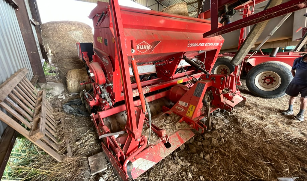Semoir en ligne KUHN Combiliner sitera 3000 - photo slide 17