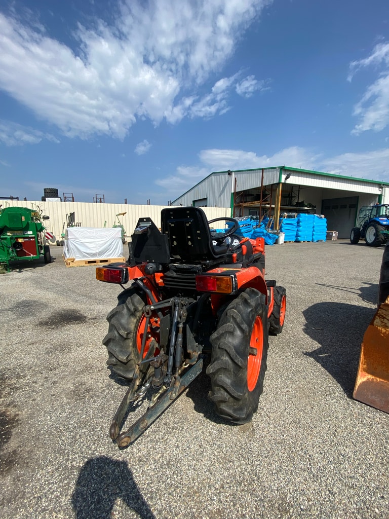 Micro tracteur KUBOTA B1620 - photo slide 3