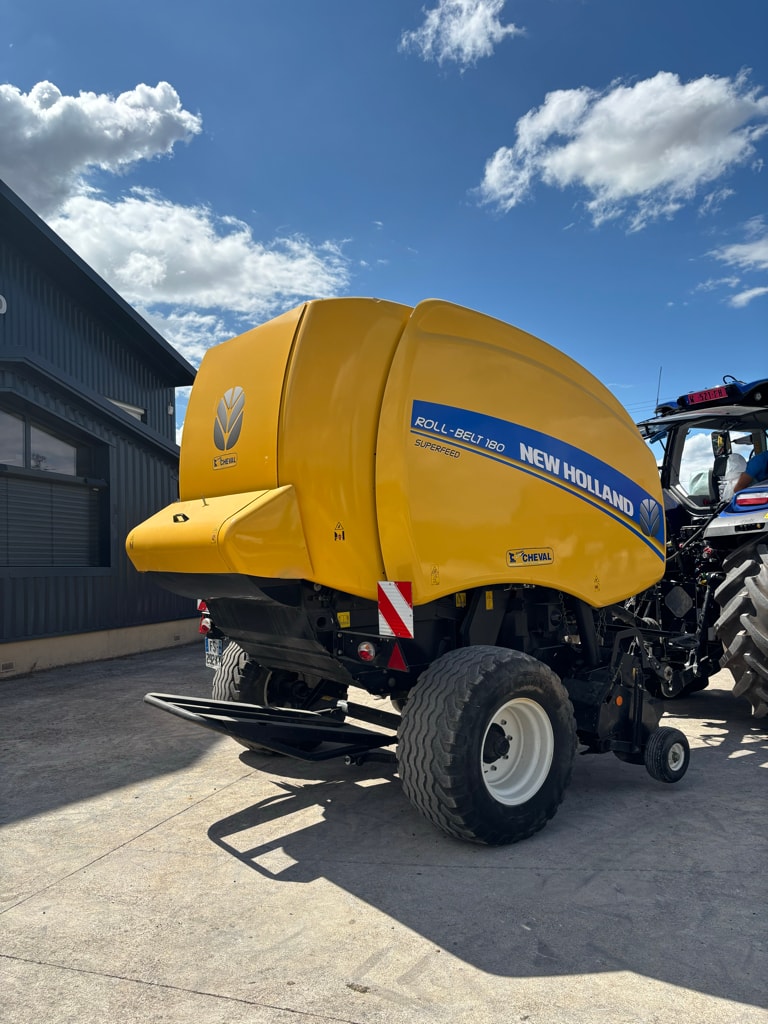Presse balles rondes NEW HOLLAND Rolt belt 180 superfeed - photo slide 2