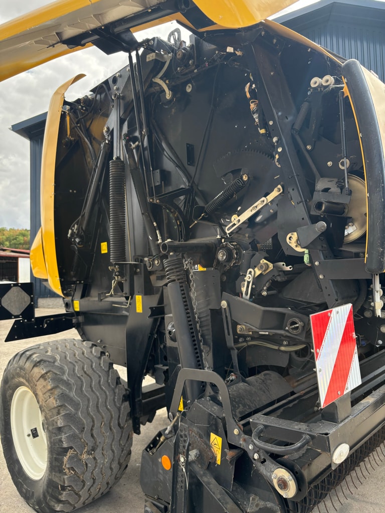 Presse balles rondes NEW HOLLAND Rolt belt 180 superfeed - photo slide 12