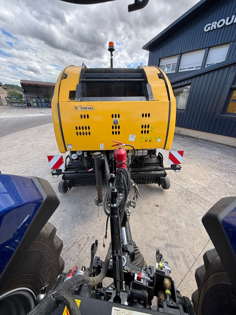 Presse balles rondes NEW HOLLAND Rolt belt 180 superfeed - photo slide 7