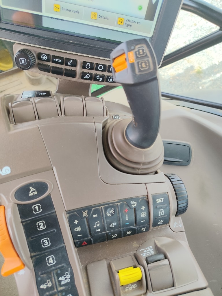 Tracteur JOHN DEERE 6R250 - photo slide 21