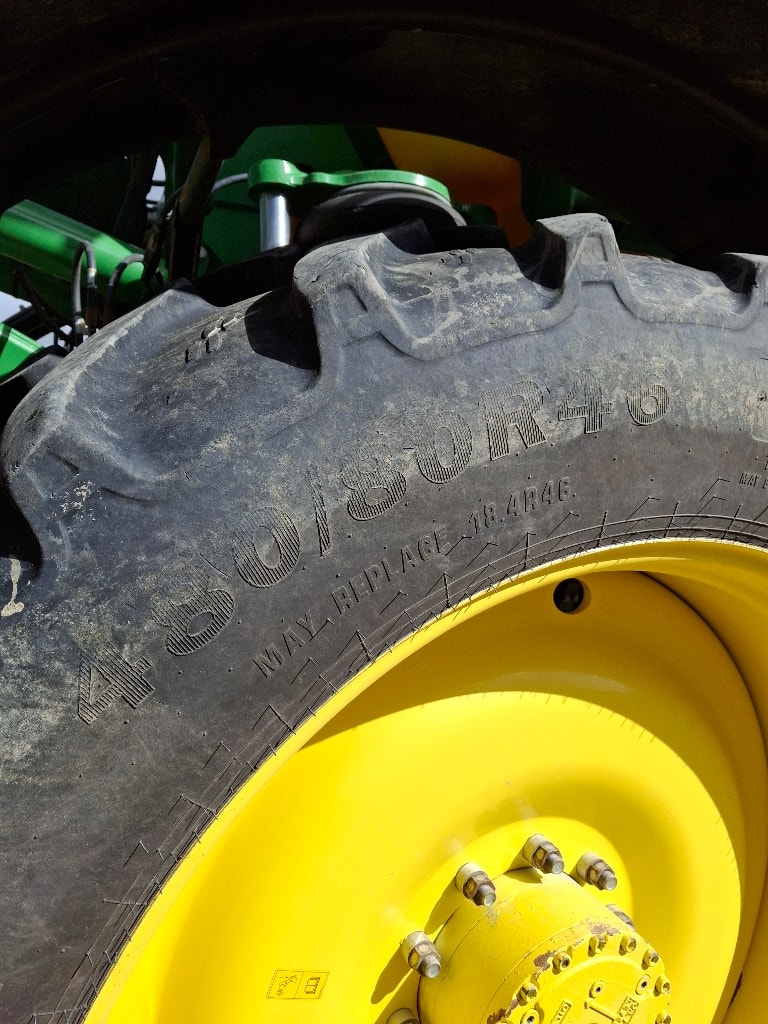 Pulverisateur automoteur JOHN DEERE R4150 - photo slide 10
