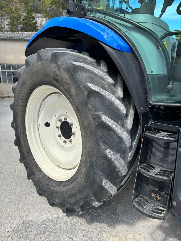 Tracteur NEW HOLLAND T6.120 - photo slide 10