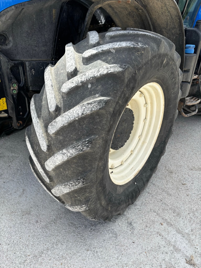 Tracteur NEW HOLLAND T 7.250 sw - photo slide 10
