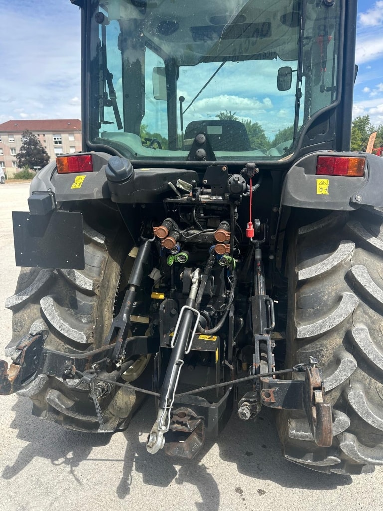 Tracteur fruitier NEW HOLLAND  T4.80 F - photo slide 11