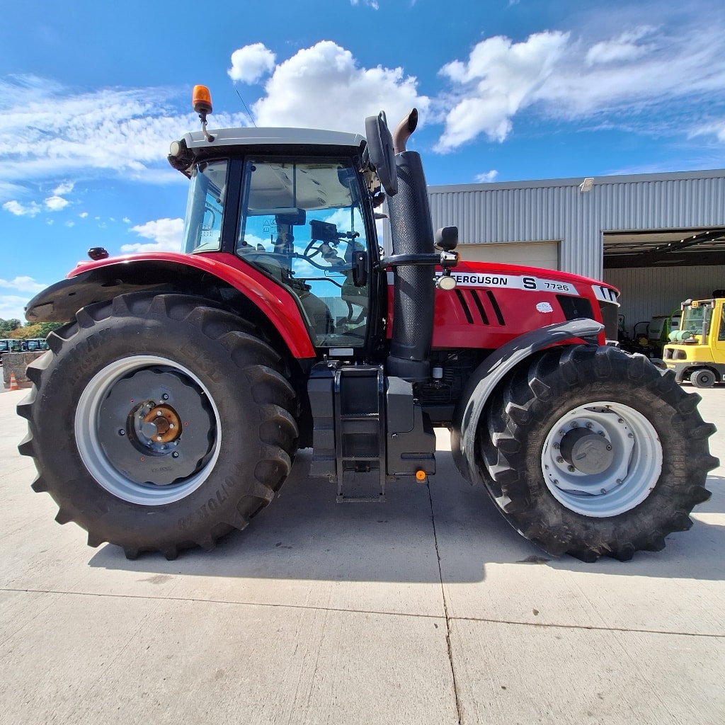 Tracteur MASSEY FERGUSON 7726 S - photo slide 9