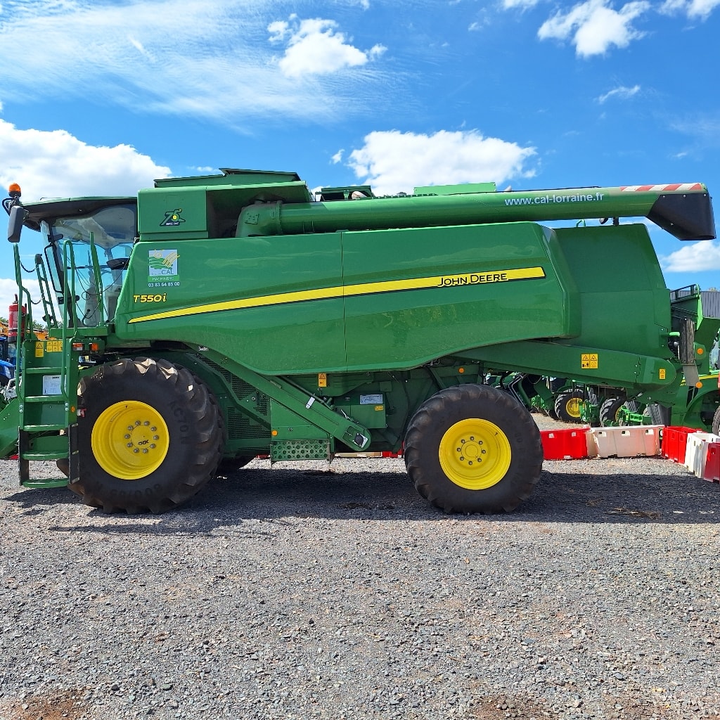 Moissonneuse JOHN DEERE T550i - photo slide 5