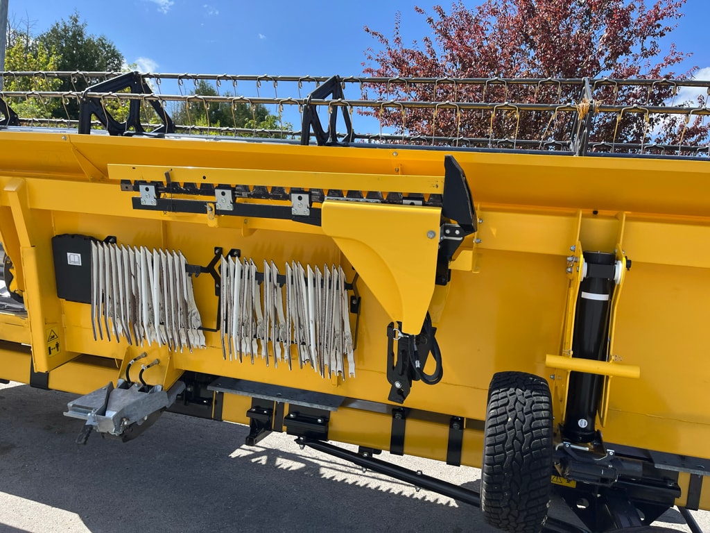 Moissonneuse NEW HOLLAND CR 9.90 REVELATION - photo slide 12