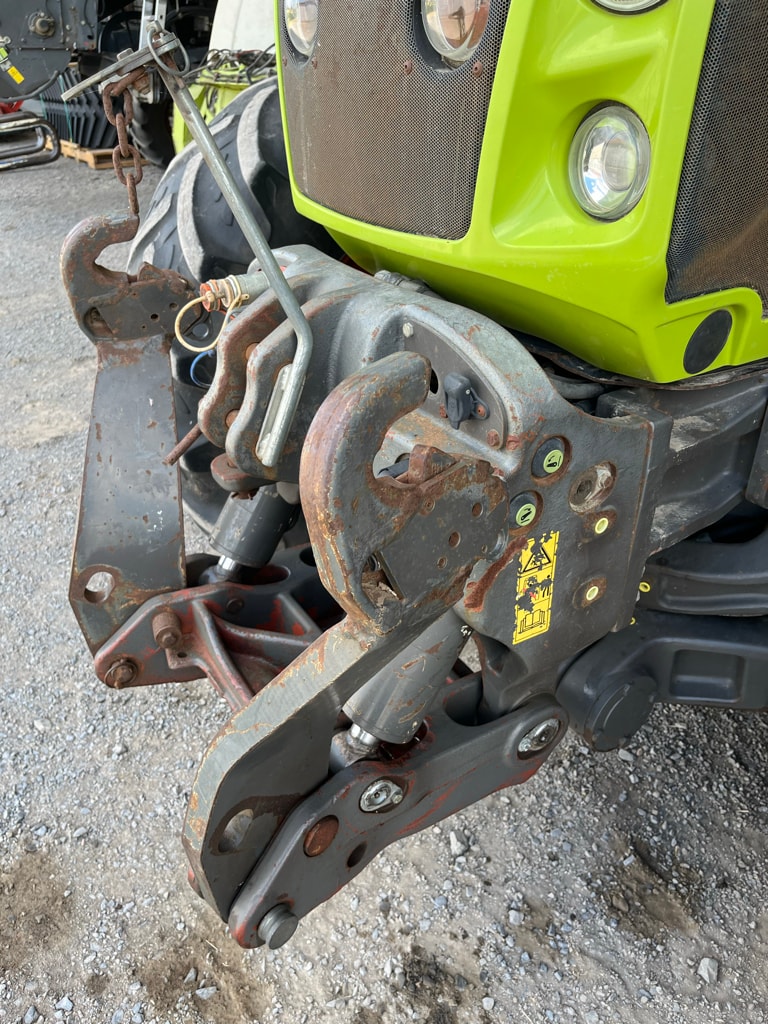 Tracteur CLAAS AXION 820 - photo slide 13