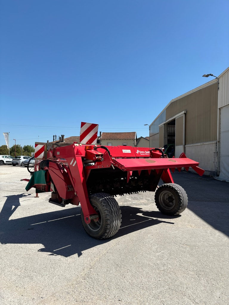 Faucheuse conditionneuse KVERNELAND 4332 lt - photo slide 4