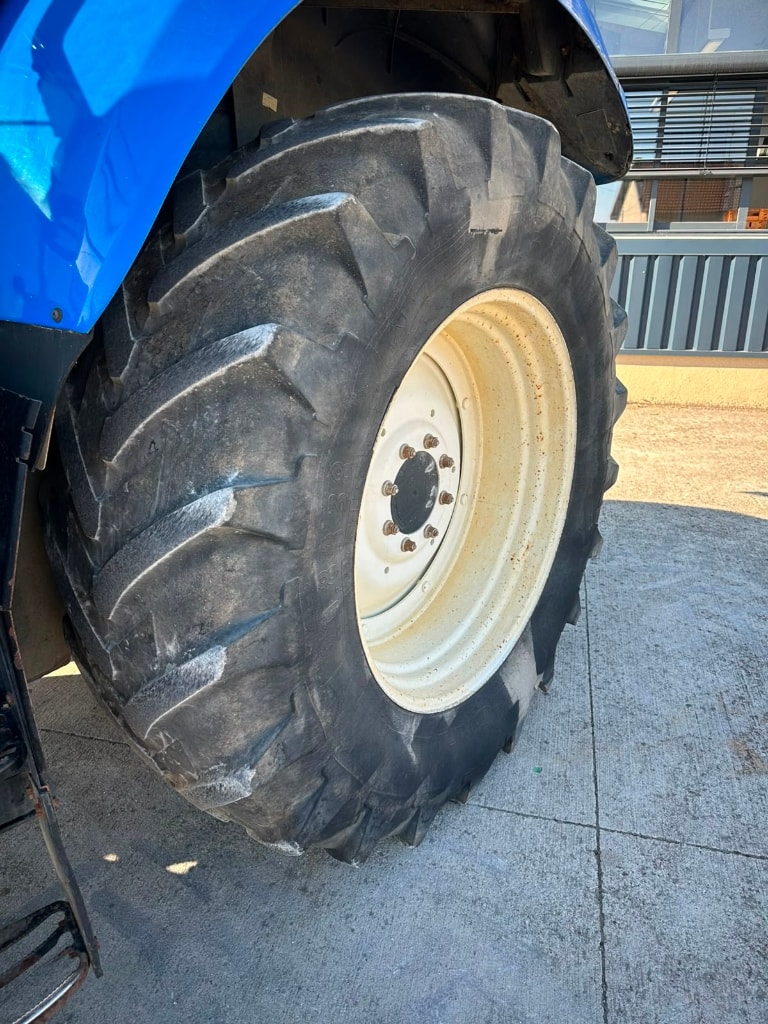 Tracteur NEW HOLLAND T7.185 Classic - photo slide 21
