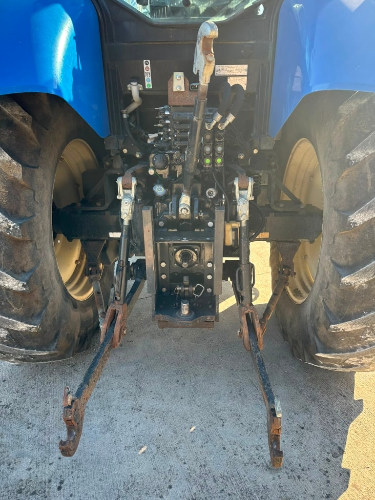 Tracteur NEW HOLLAND T7.185 Classic - photo slide 11