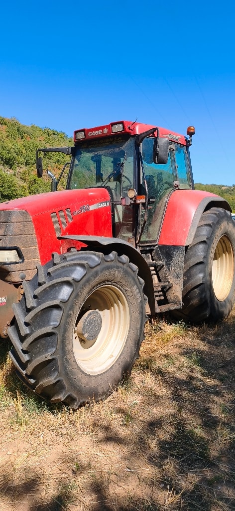 Tracteur CASE IH CVX 150 - photo slide 1