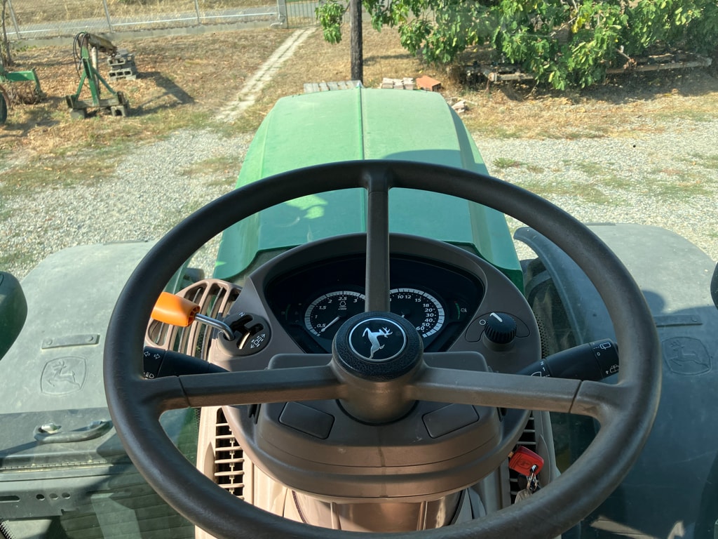 Tracteur JOHN DEERE 6215R - photo slide 27