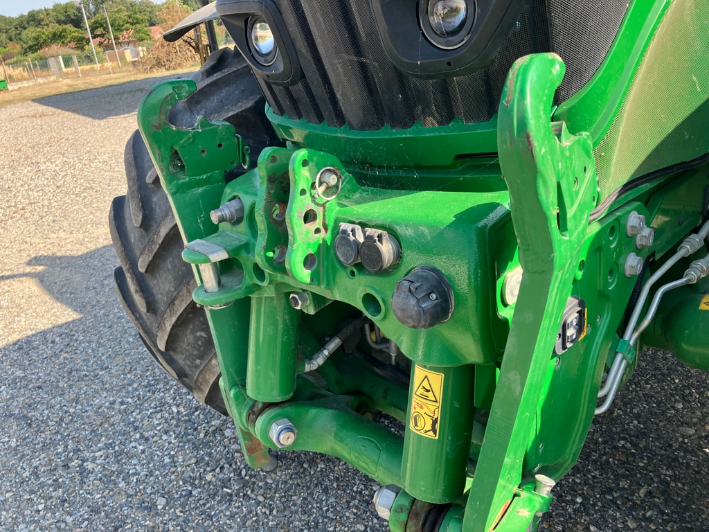 Tracteur JOHN DEERE 6215R - photo slide 10