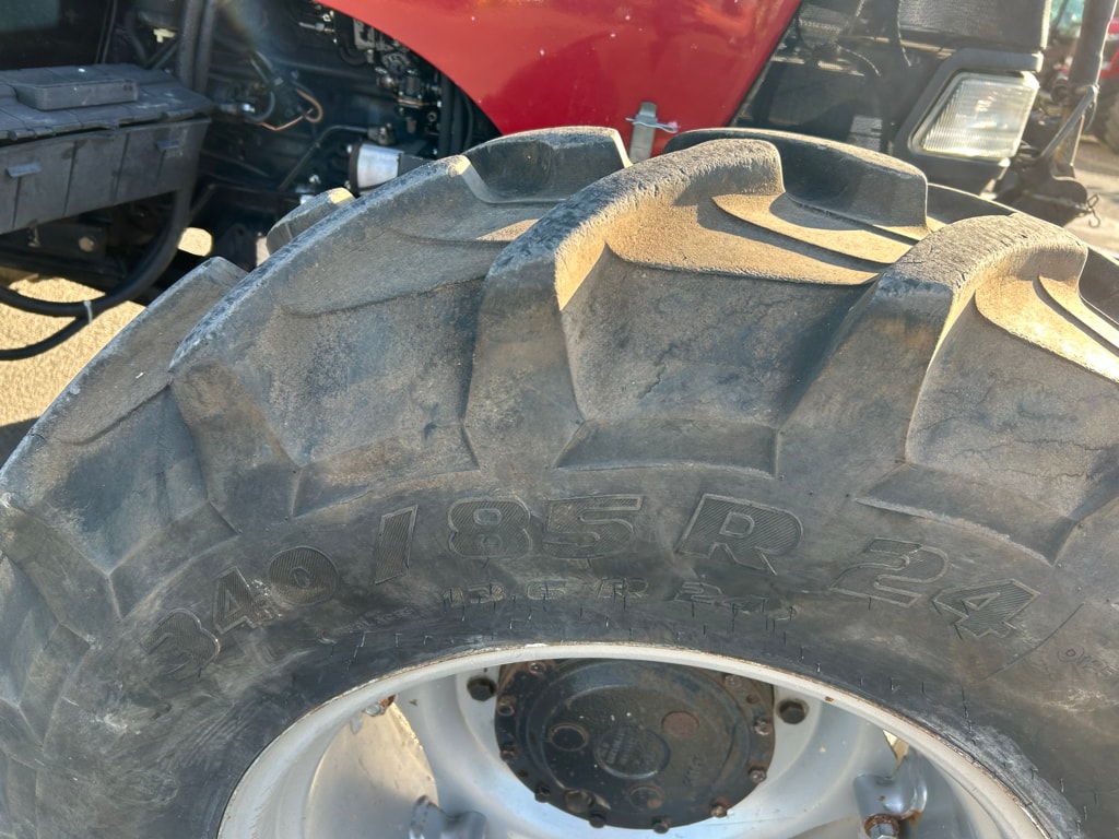 Tracteur CASE IH JX 80 3.6L - photo slide 10
