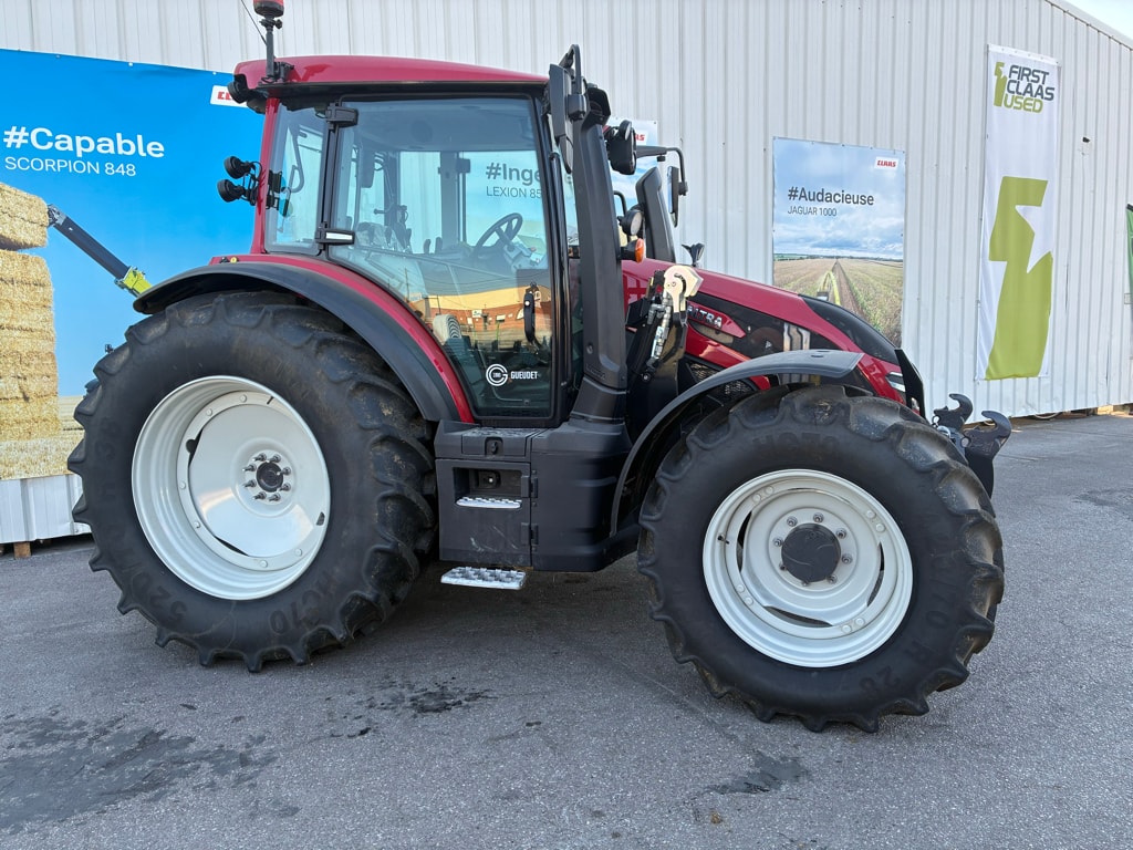 Tracteur VALTRA G135  active - photo slide 4