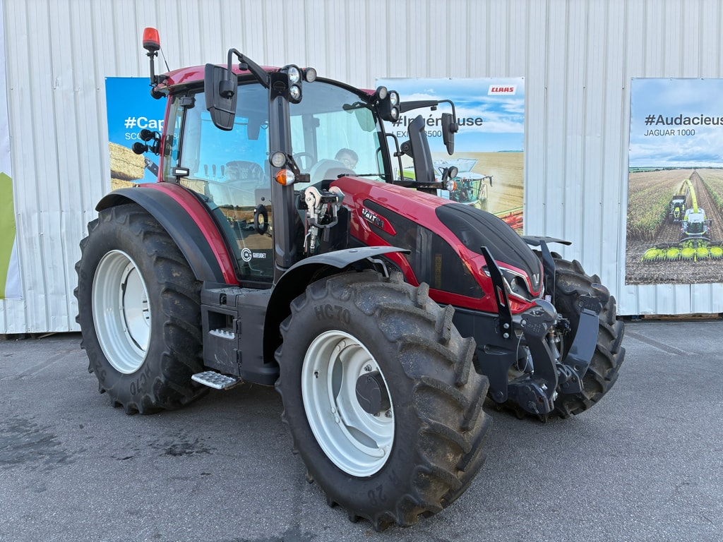 Tracteur VALTRA G135  active - photo slide 5