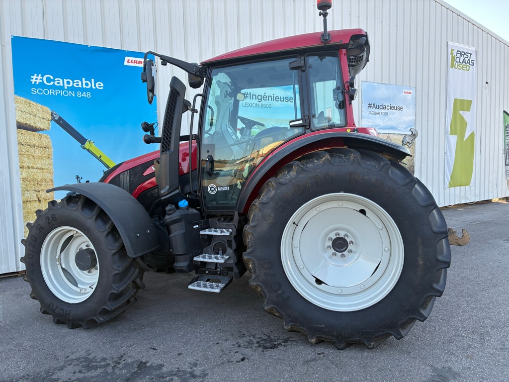 Tracteur VALTRA G135  active - photo slide 7