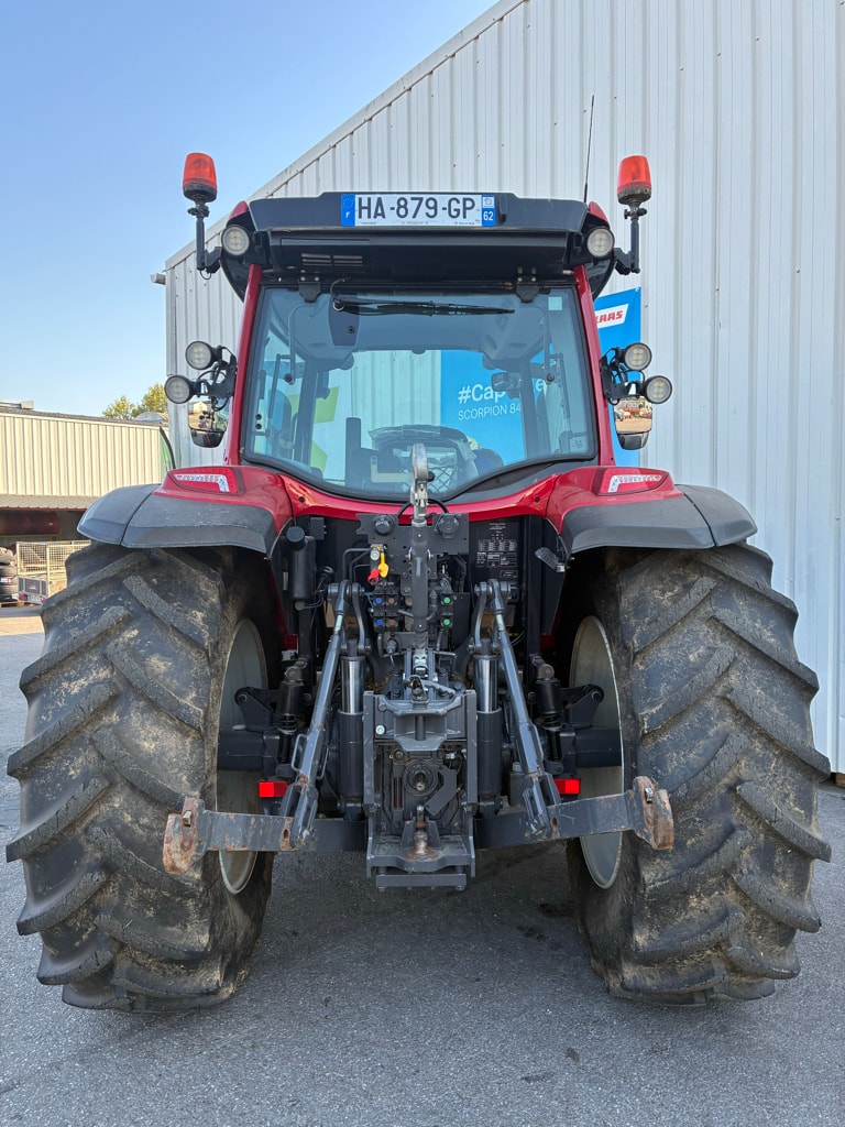 Tracteur VALTRA G135  active - photo slide 10