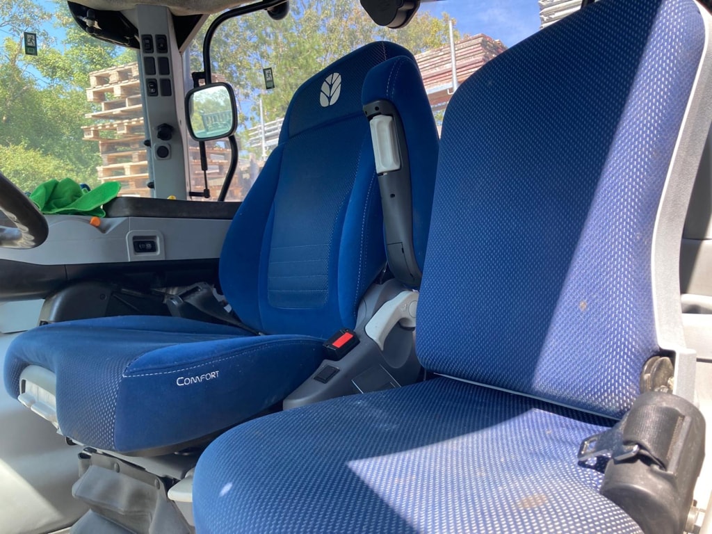 Tracteur NEW HOLLAND T6.160 - photo slide 7