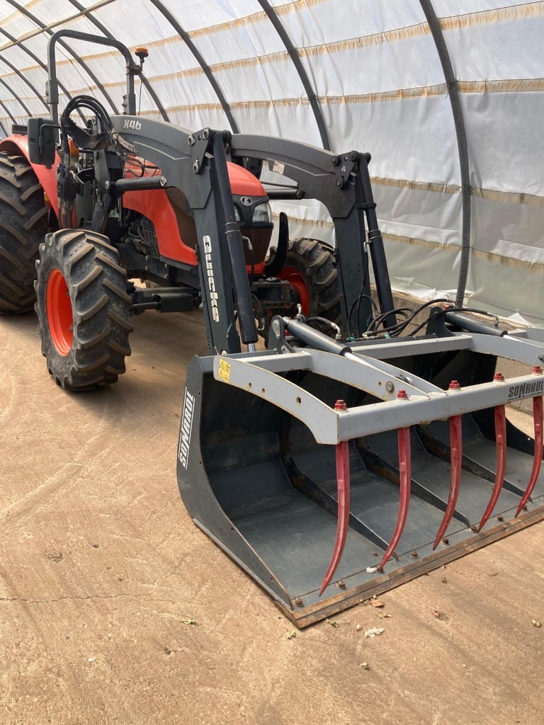 Tracteur chargeur KUBOTA M4072 - photo slide 7