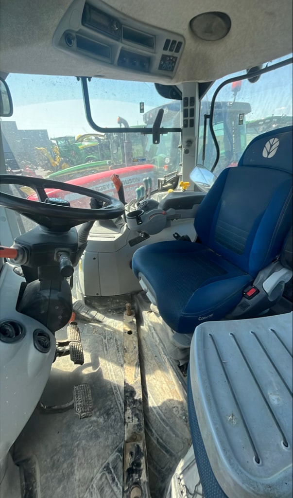 Tracteur chargeur NEW HOLLAND T7210 - photo slide 15