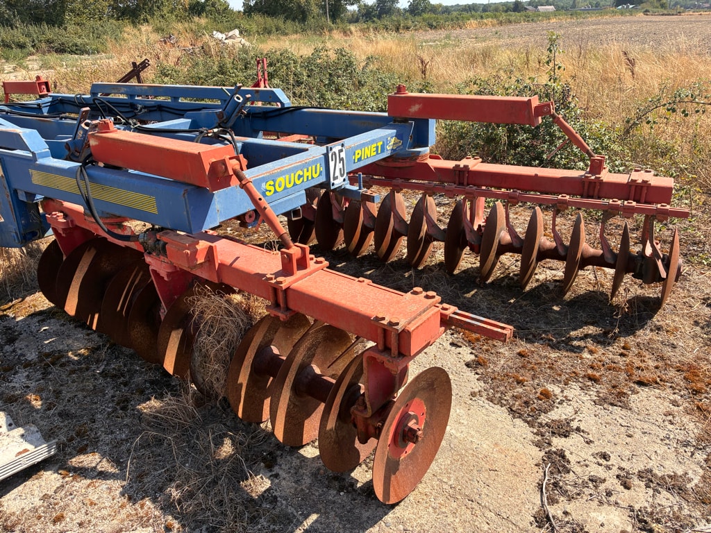 Cover crop SOUCHU PINET AVH 44B - photo slide 5