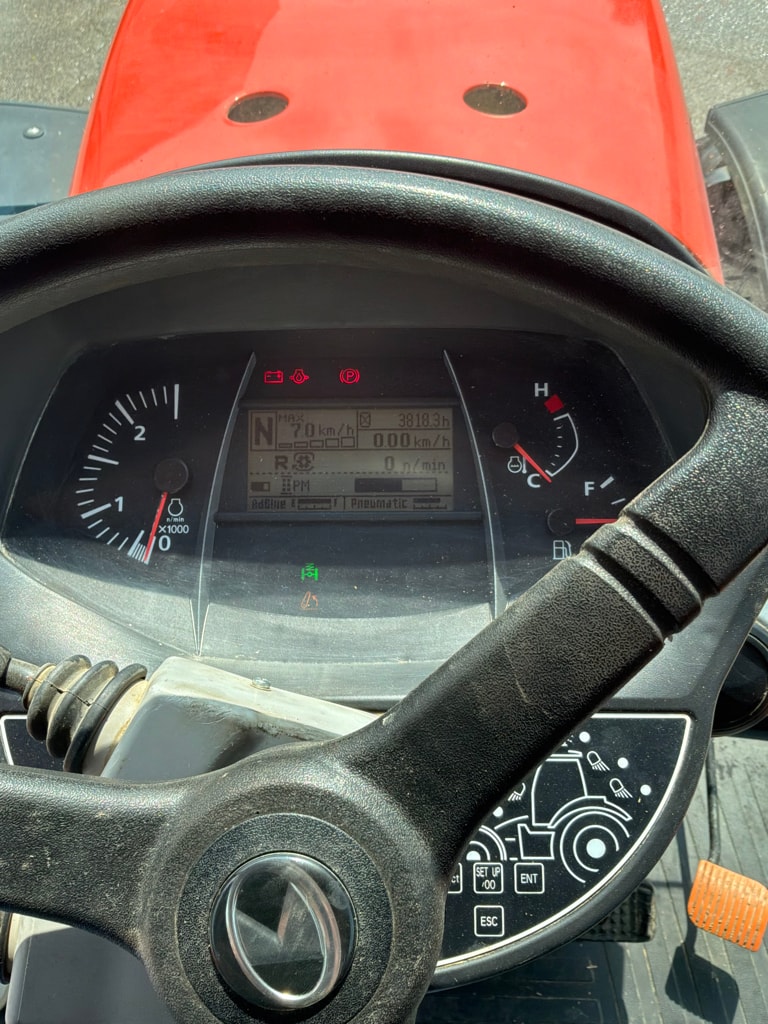 Tracteur KUBOTA M7173 KVT  - photo slide 8