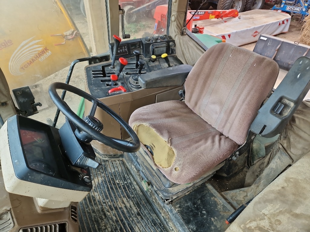Tracteur JOHN DEERE 6300 - photo slide 10