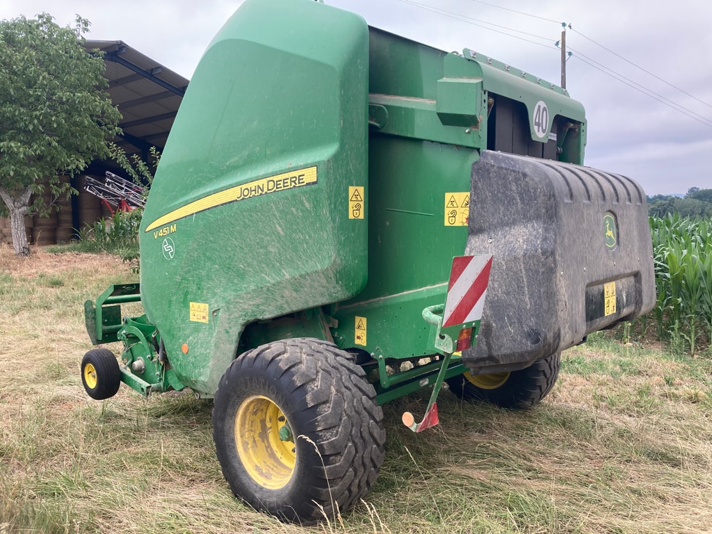 Presse balles rondes JOHN DEERE V451m - photo slide 2