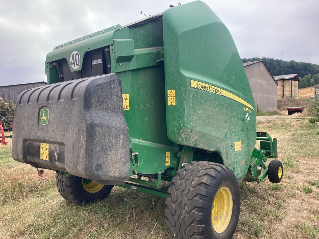 Presse balles rondes JOHN DEERE V451m - photo slide 3