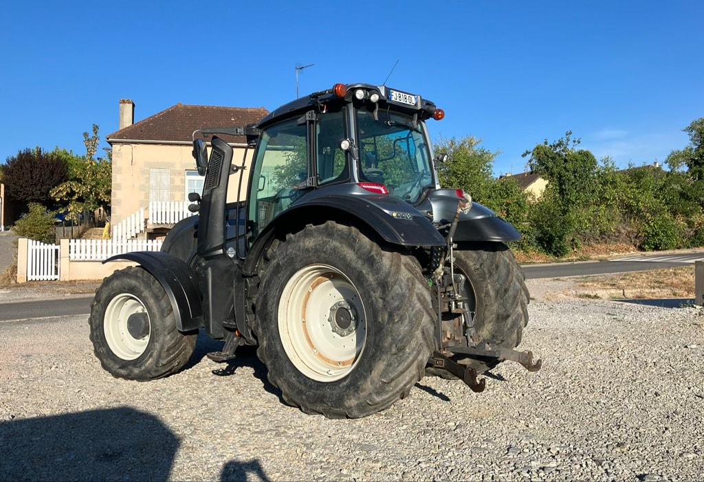 Tracteur VALTRA T 174e D SmartTouch - photo slide 4