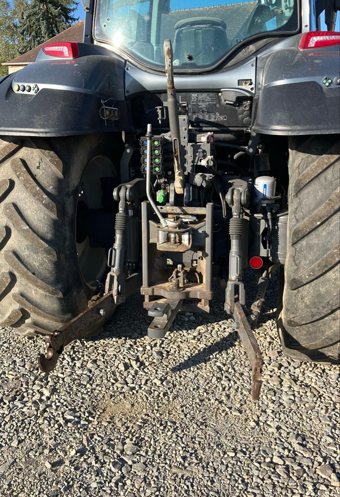Tracteur VALTRA T 174e D SmartTouch - photo slide 5