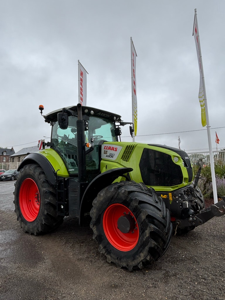 Tracteur CLAAS AXION 850 - photo slide 2