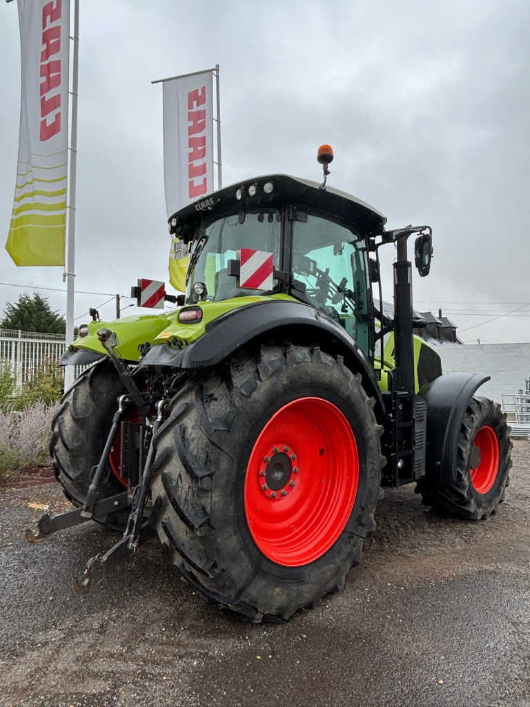 Tracteur CLAAS AXION 850 - photo slide 3