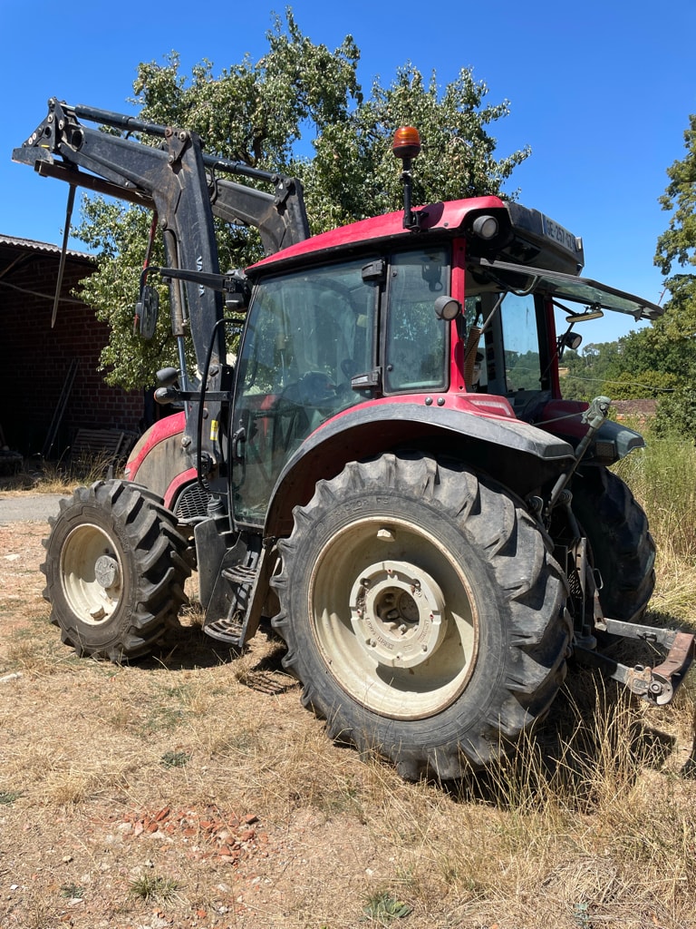 Tracteur VALTRA A 75 - photo slide 2