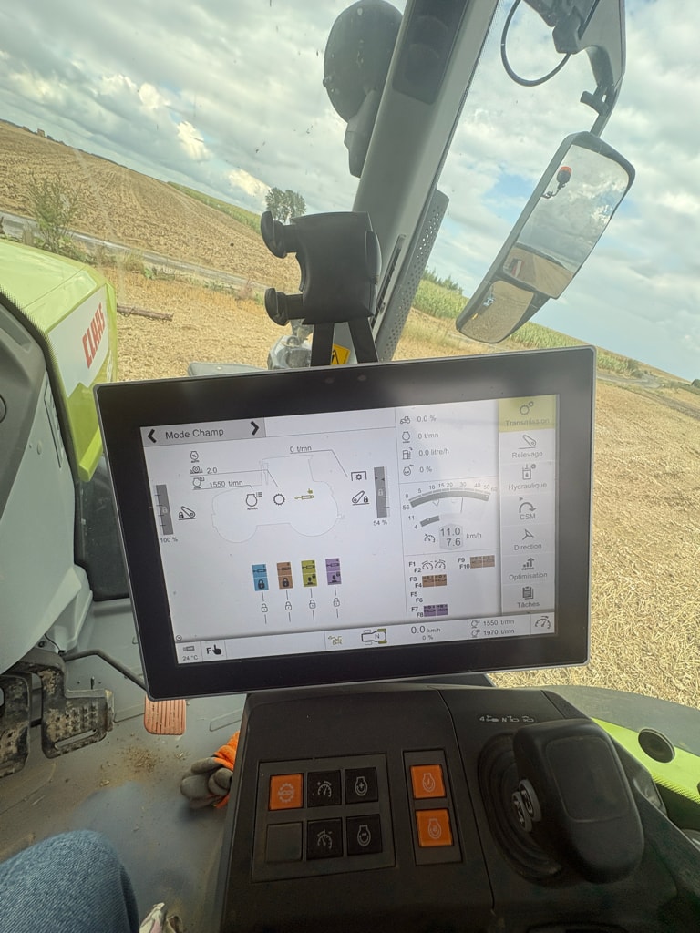 Tracteur CLAAS Arion 660 CMATIC CEBIS - photo slide 13