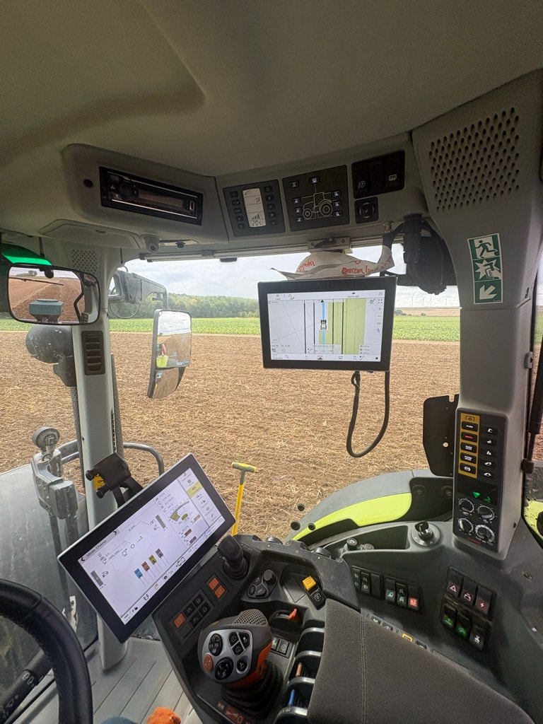 Tracteur CLAAS Arion 660 CMATIC CEBIS - photo slide 18
