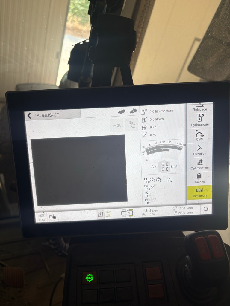 Tracteur CLAAS Arion 660 CMATIC CEBIS LS+ - photo slide 17