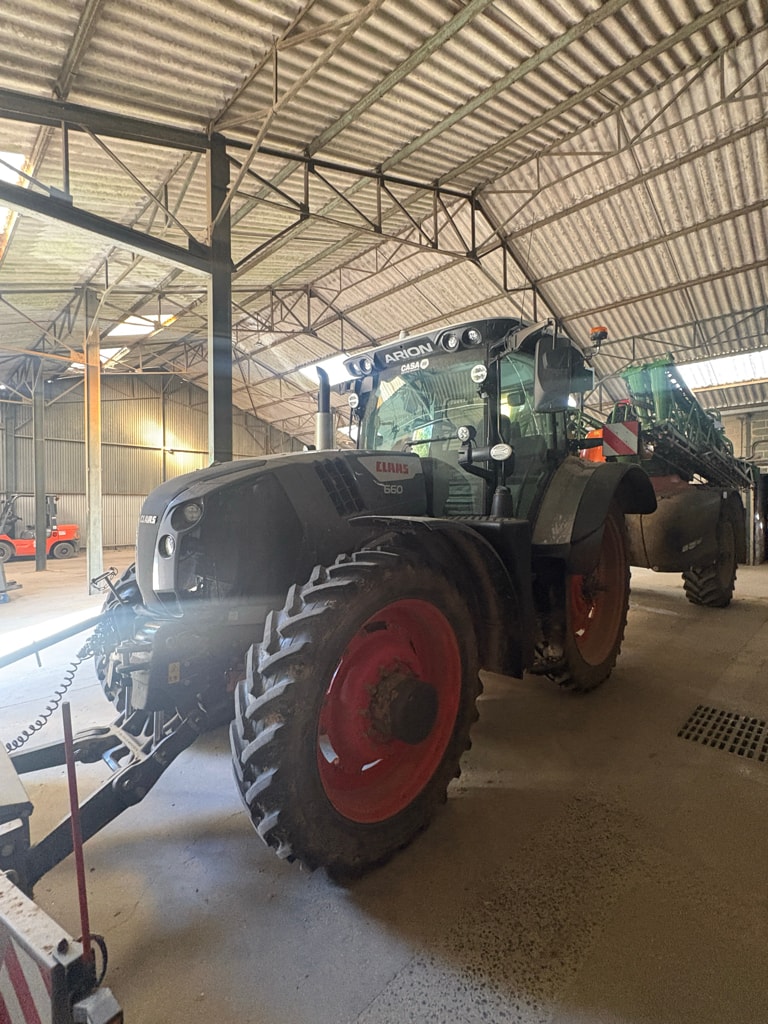 Tracteur CLAAS Arion 660 CMATIC CEBIS LS+ - photo slide 10