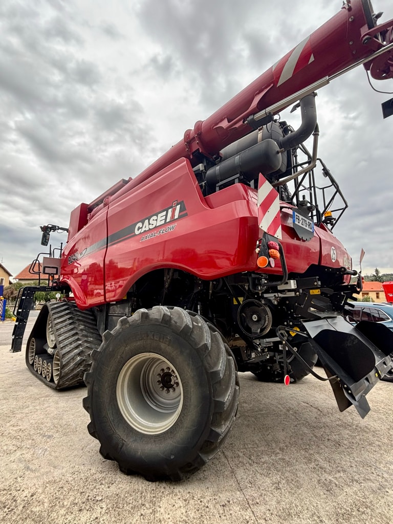 Moissonneuse CASE IH AXIAL-FLOW 9240 smart trax - photo slide 8