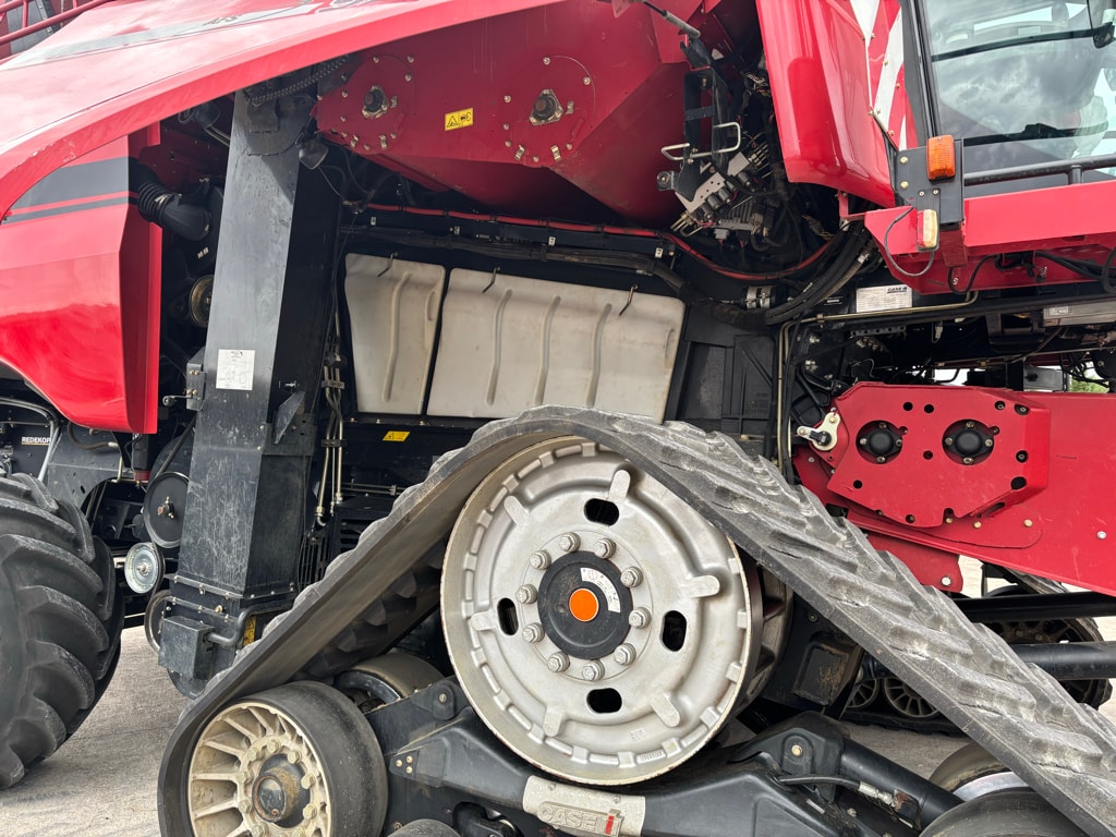 Moissonneuse CASE IH AXIAL-FLOW 9240 smart trax - photo slide 19