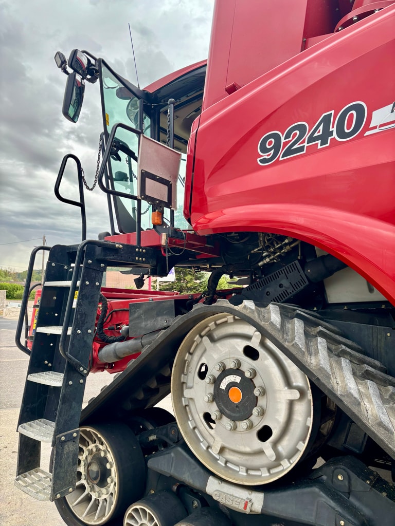 Moissonneuse CASE IH AXIAL-FLOW 9240 smart trax - photo slide 18