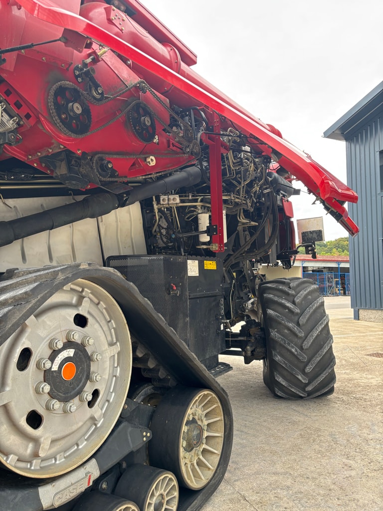 Moissonneuse CASE IH AXIAL-FLOW 9240 smart trax - photo slide 39