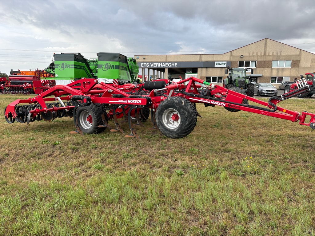Dechaumeur HORSCH 5.3 GX - photo slide 1