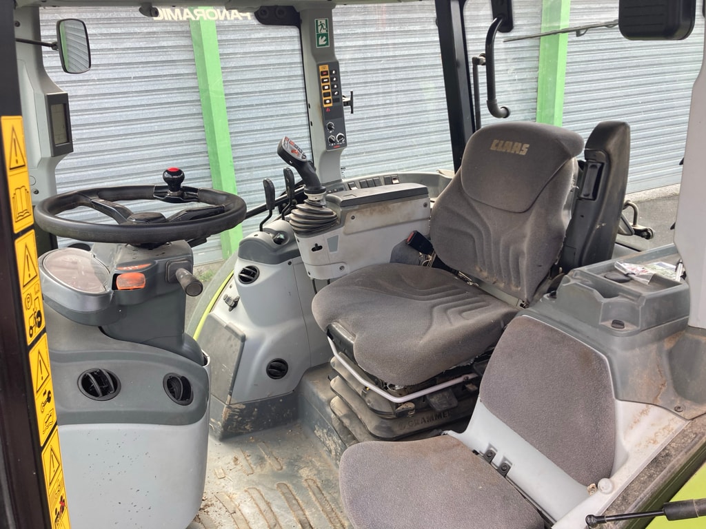 Tracteur chargeur CLAAS ARION 430 - photo slide 17