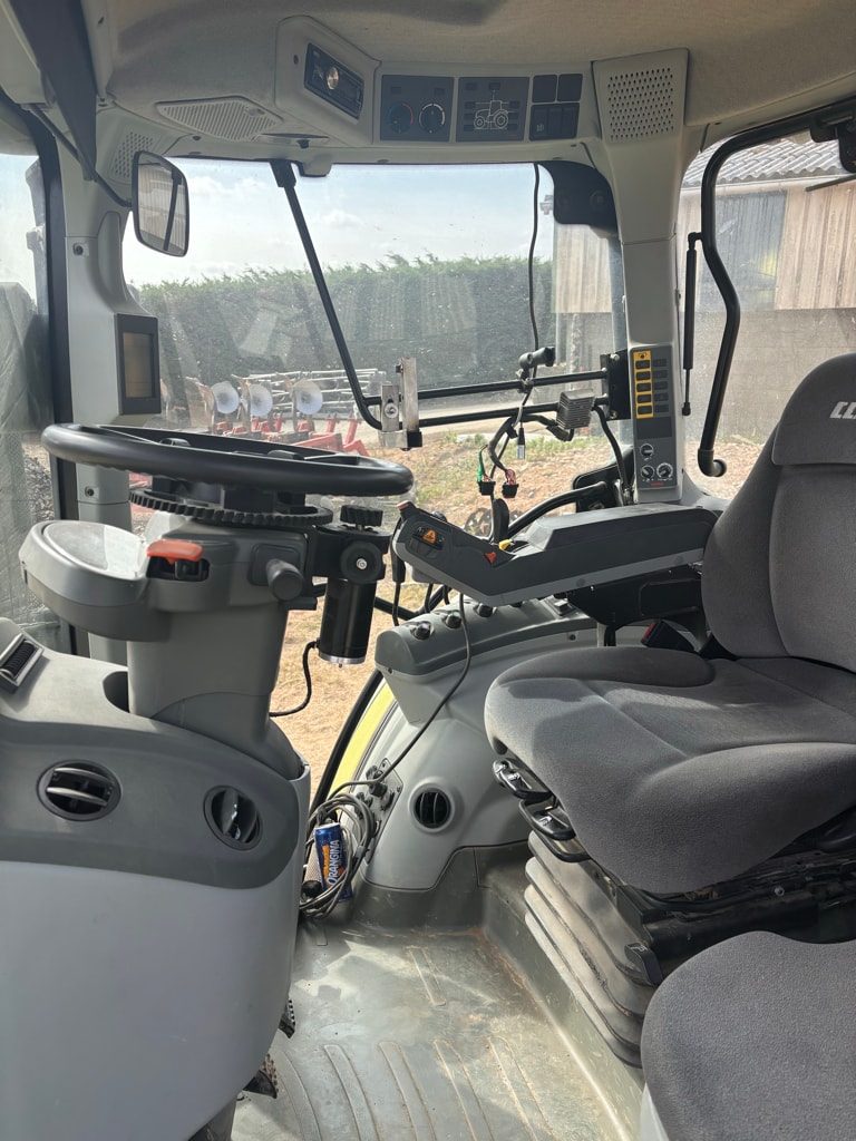 Tracteur CLAAS ARION 650 - photo slide 15
