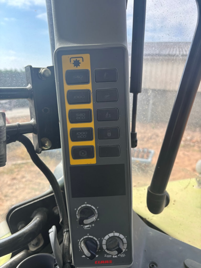 Tracteur CLAAS ARION 650 - photo slide 13